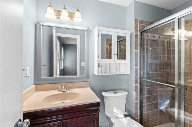 11300 N Donnelly Avenue, Kansas City, MO 64157