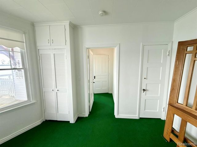 9963 S Channel Dr, Harsens Island, MI 48028