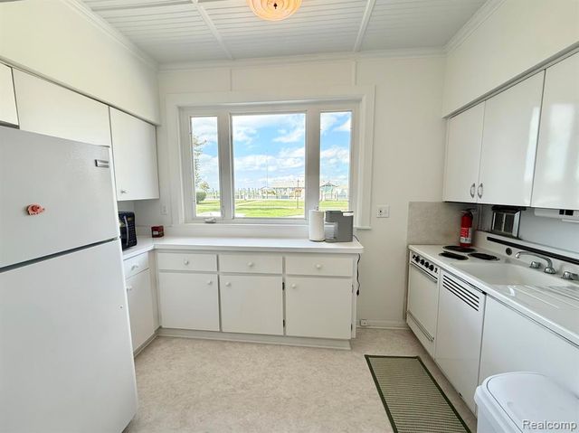 9963 S Channel Dr, Harsens Island, MI 48028