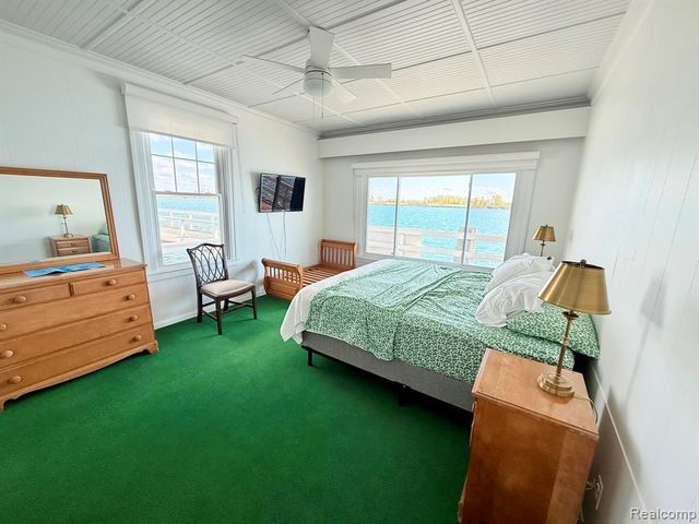 9963 S Channel Dr, Harsens Island, MI 48028