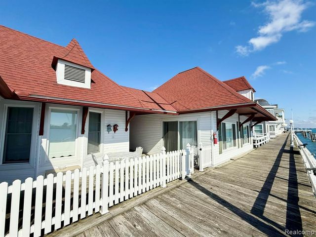 9963 S Channel Dr, Harsens Island, MI 48028