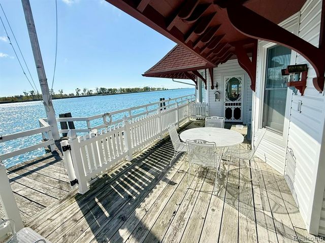 9963 S Channel Dr, Harsens Island, MI 48028