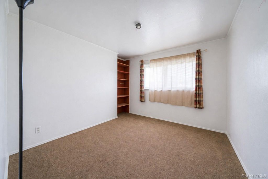 350 Coventry Road N, West Hempstead, NY 11552 — photo 2