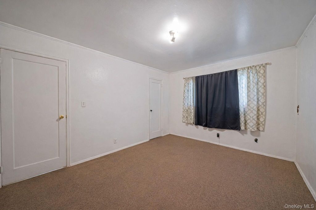 350 Coventry Road N, West Hempstead, NY 11552 — photo 3