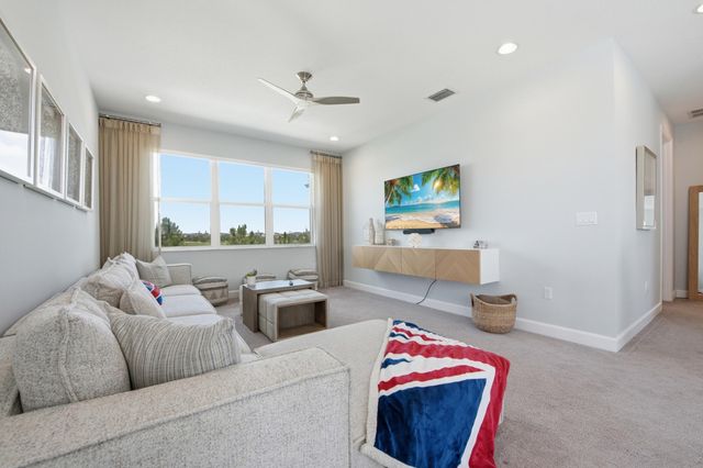 19564 Broad Shore Walk, Loxahatchee, FL 33470