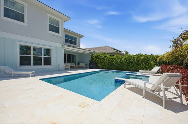 19564 Broad Shore Walk, Loxahatchee, FL 33470
