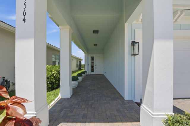 19564 Broad Shore Walk, Loxahatchee, FL 33470
