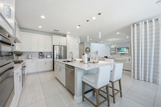19564 Broad Shore Walk, Loxahatchee, FL 33470