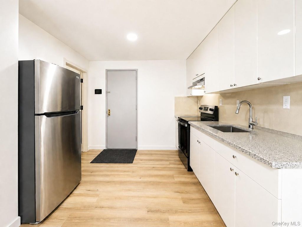 7040 45 Avenue 6D, Woodside, NY 11377 — photo 5
