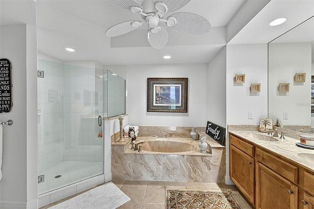 3329 SUNSET KEY CIRCLE 204, Punta Gorda, FL 33955
