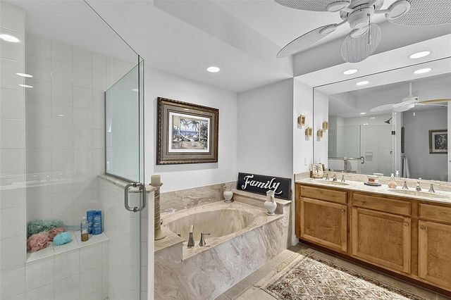 3329 SUNSET KEY CIRCLE 204, Punta Gorda, FL 33955