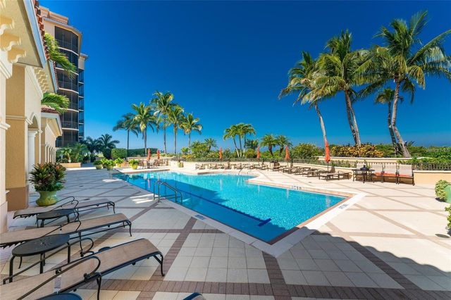 3329 SUNSET KEY CIRCLE 204, Punta Gorda, FL 33955