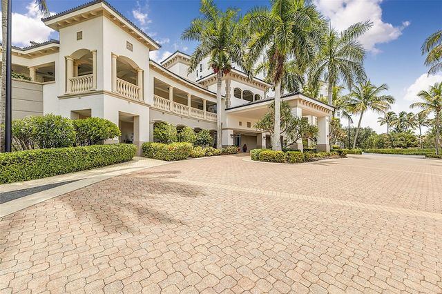 3329 SUNSET KEY CIRCLE 204, Punta Gorda, FL 33955