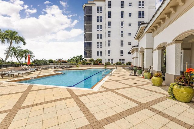 3329 SUNSET KEY CIRCLE 204, Punta Gorda, FL 33955