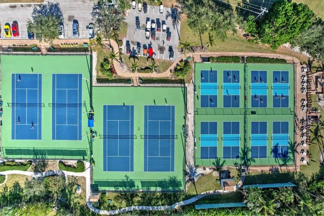 3329 SUNSET KEY CIRCLE 204, Punta Gorda, FL 33955