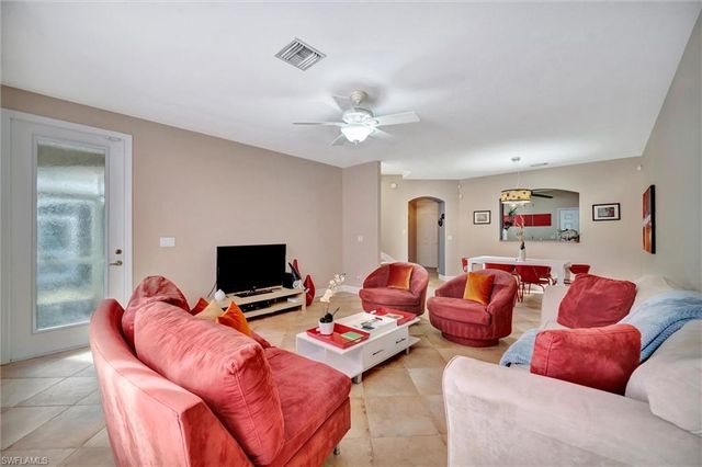 9527 Brookville CT, Fort Myers, FL 33967