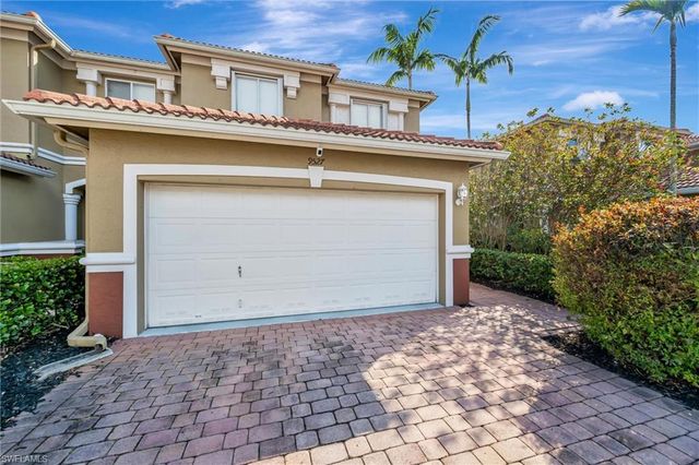 9527 Brookville CT, Fort Myers, FL 33967