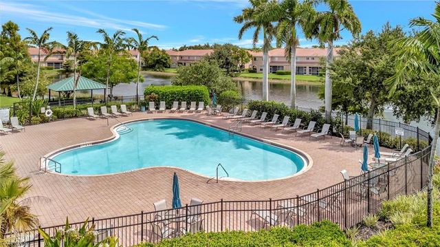 9527 Brookville CT, Fort Myers, FL 33967