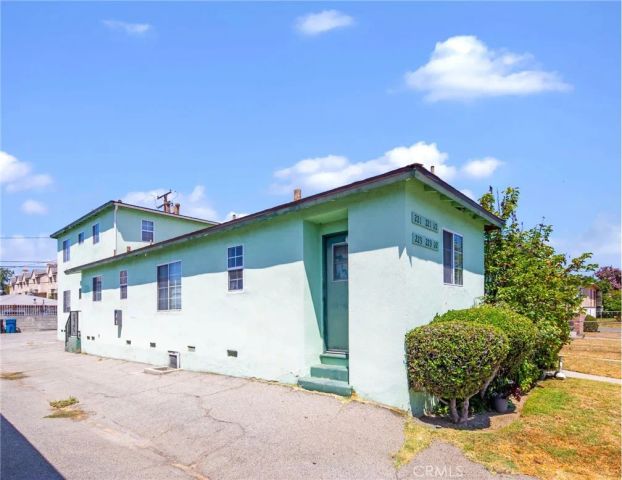 221 S Bushnell Avenue, Alhambra, CA 91801