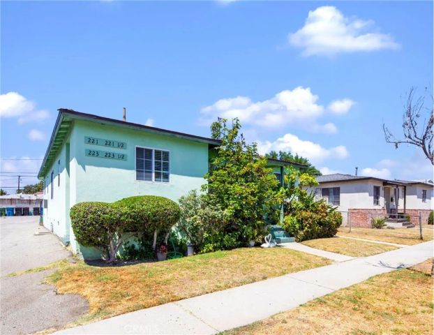 221 S Bushnell Avenue, Alhambra, CA 91801
