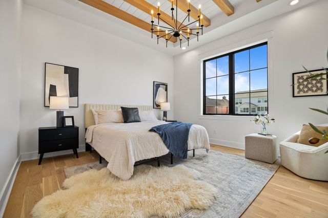 2112 SW Cascade Falls Drive, Ankeny, IA 50023