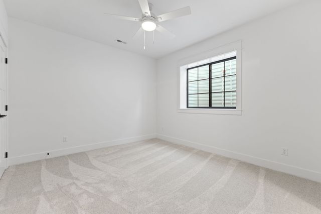 2112 SW Cascade Falls Drive, Ankeny, IA 50023