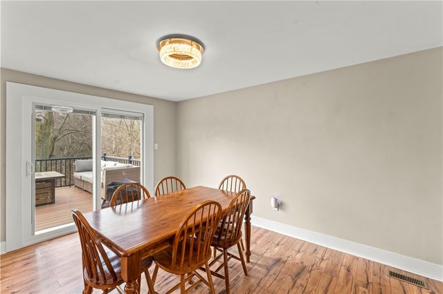 359 Hunting Creek Rd, North Strabane, PA 15317