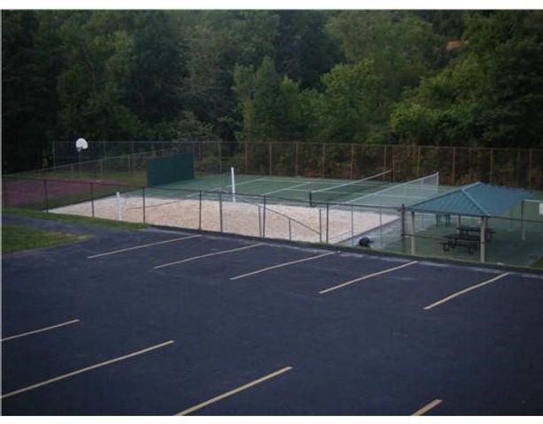 359 Hunting Creek Rd, North Strabane, PA 15317