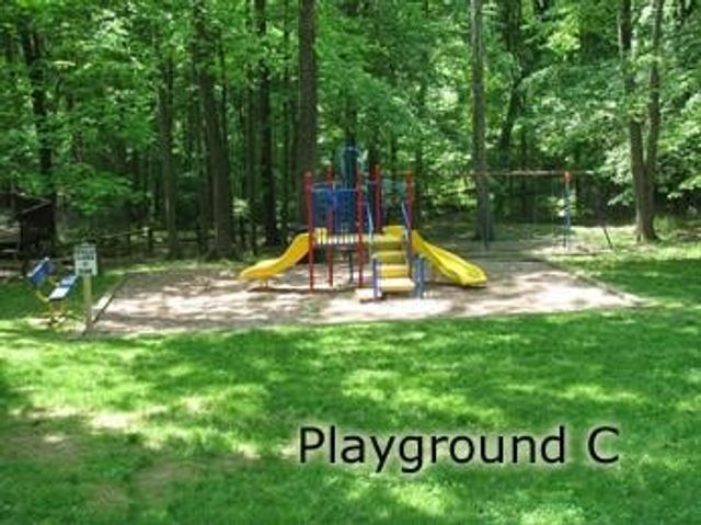 359 Hunting Creek Rd, North Strabane, PA 15317