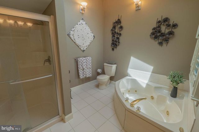 3781 CHRIS DR, Emmaus, PA 18049