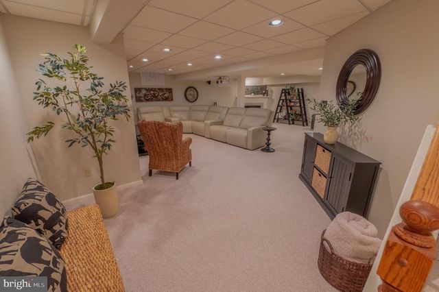 3781 CHRIS DR, Emmaus, PA 18049