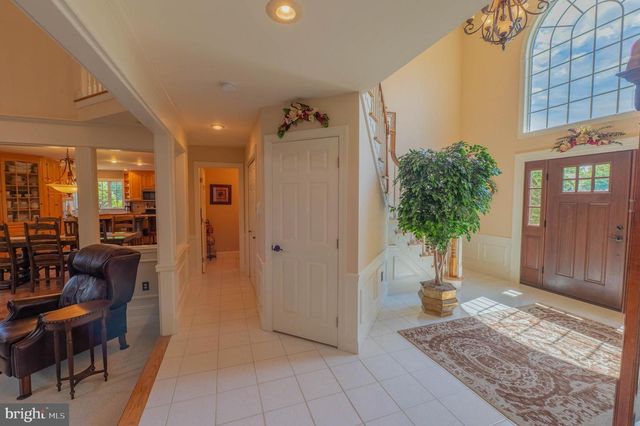 3781 CHRIS DR, Emmaus, PA 18049