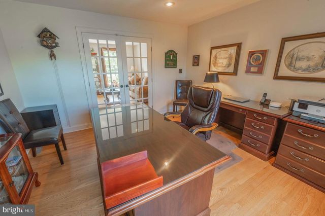 3781 CHRIS DR, Emmaus, PA 18049