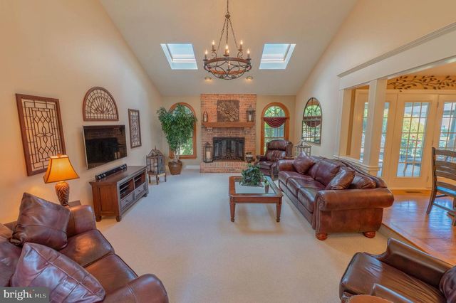 3781 CHRIS DR, Emmaus, PA 18049