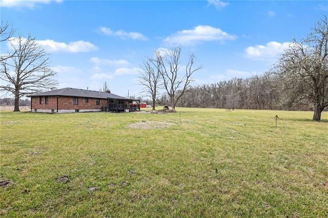 26408 E 227th Street, Harrisonville, MO 64701