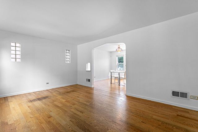 8721 S Merrill Avenue, Chicago, IL 60617