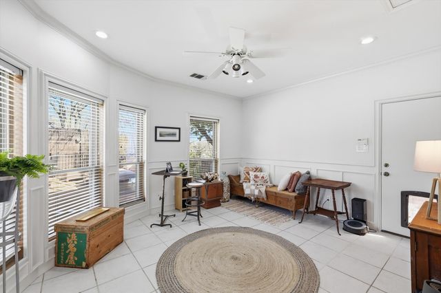 14917 Oaks North Drive, Addison, TX 75254