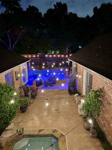 14917 Oaks North Drive, Addison, TX 75254