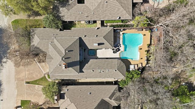 14917 Oaks North Drive, Addison, TX 75254