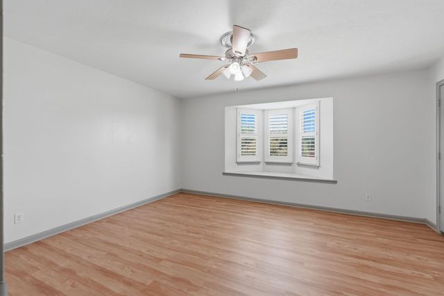 9253 Fathom Drive, Montgomery, TX 77356