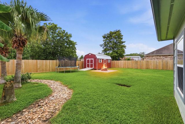 9253 Fathom Drive, Montgomery, TX 77356