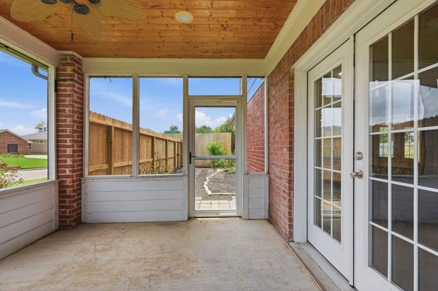 9253 Fathom Drive, Montgomery, TX 77356