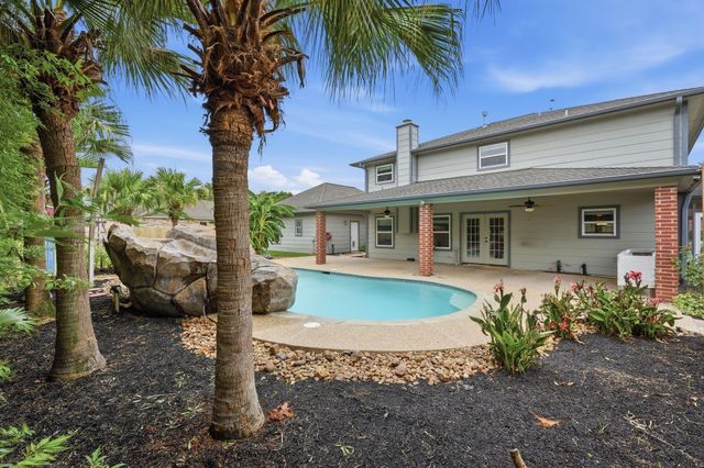 9253 Fathom Drive, Montgomery, TX 77356