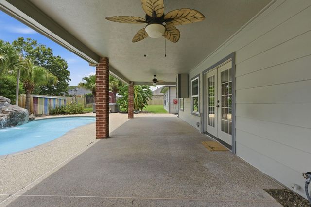 9253 Fathom Drive, Montgomery, TX 77356