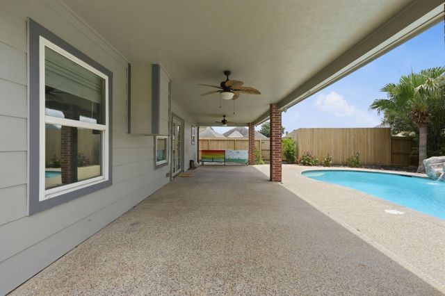 9253 Fathom Drive, Montgomery, TX 77356