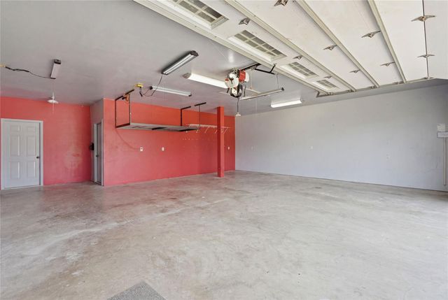 9253 Fathom Drive, Montgomery, TX 77356