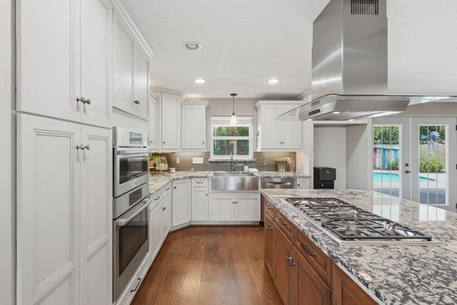 9253 Fathom Drive, Montgomery, TX 77356