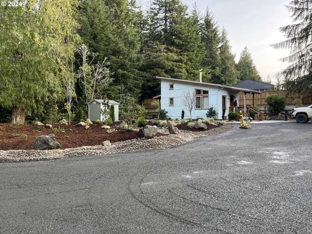 85313 GLENADA Rd, Florence, OR 97439
