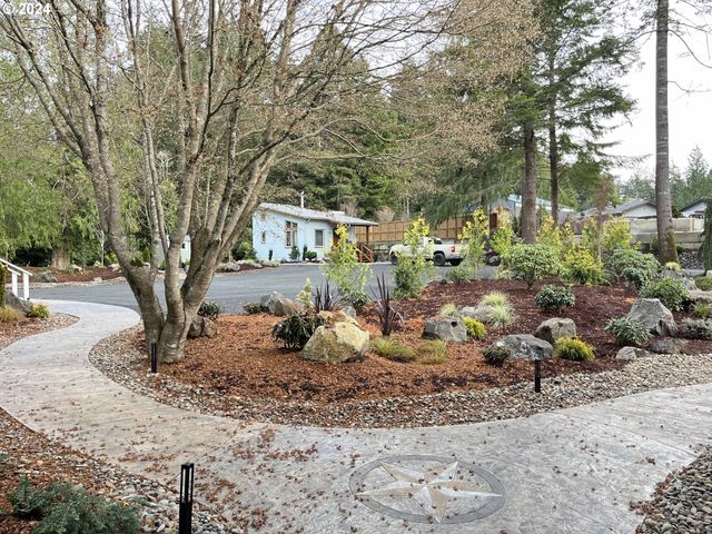 85313 GLENADA Rd, Florence, OR 97439