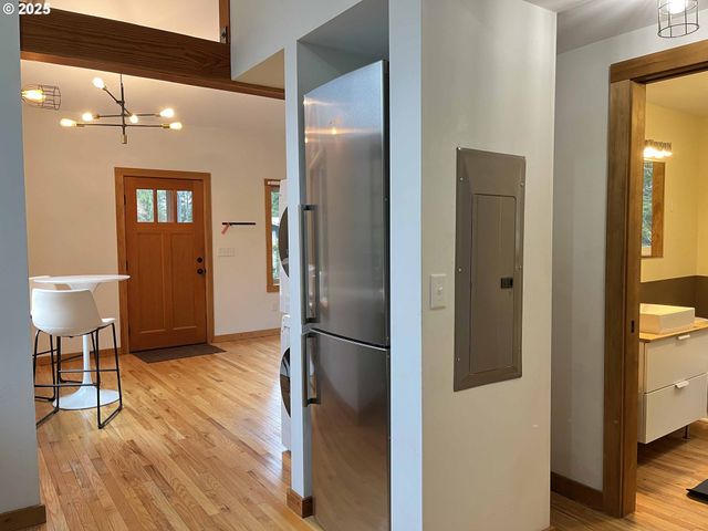 85313 GLENADA Rd, Florence, OR 97439